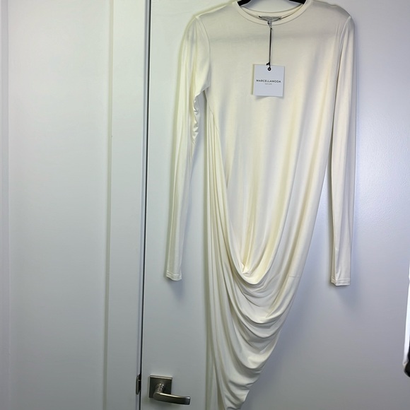 Marcellamoda Women’s Ivory long sleeve asymmetrical draped dress size small NWT - Picture 1 of 7